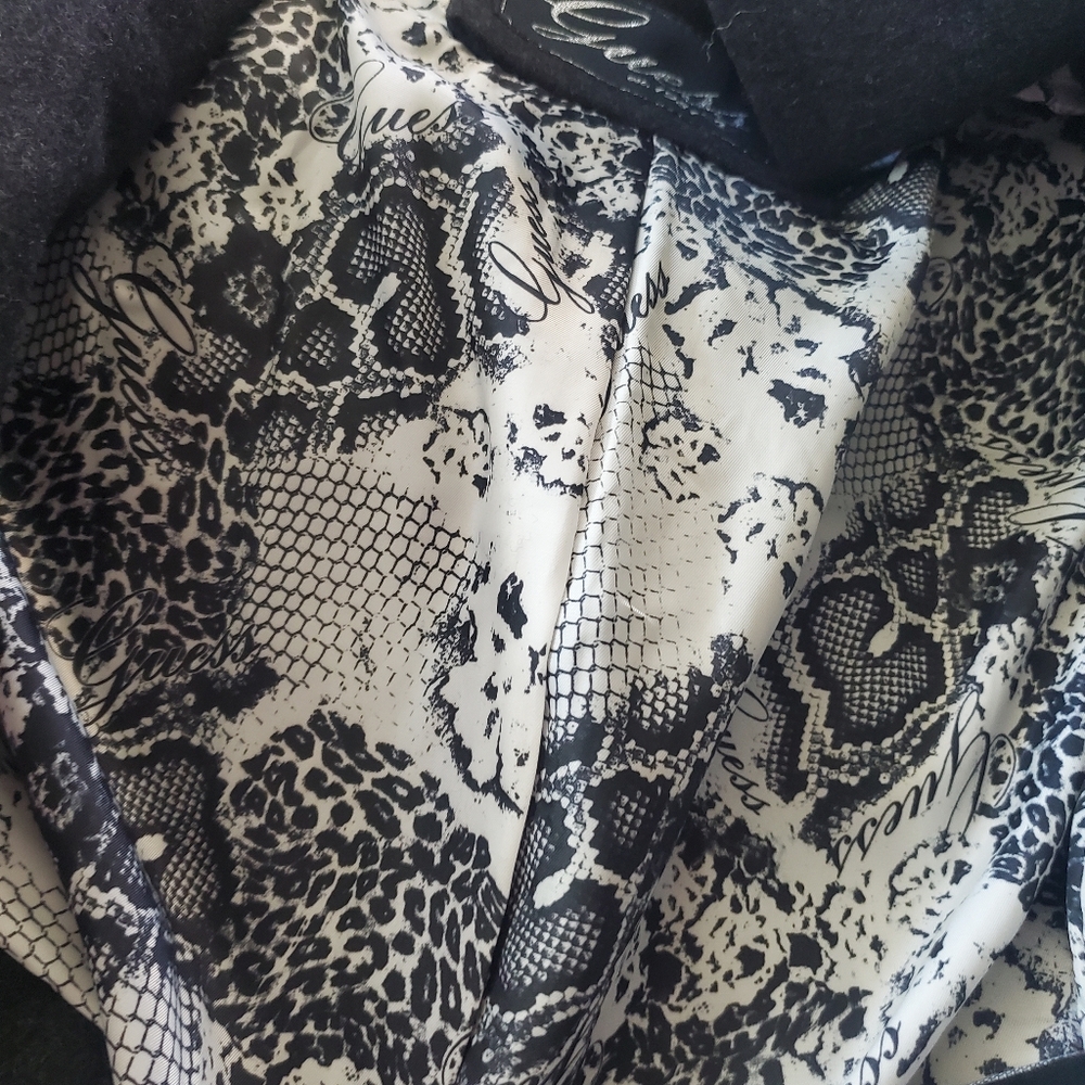 Coat - Picture 16 of 16